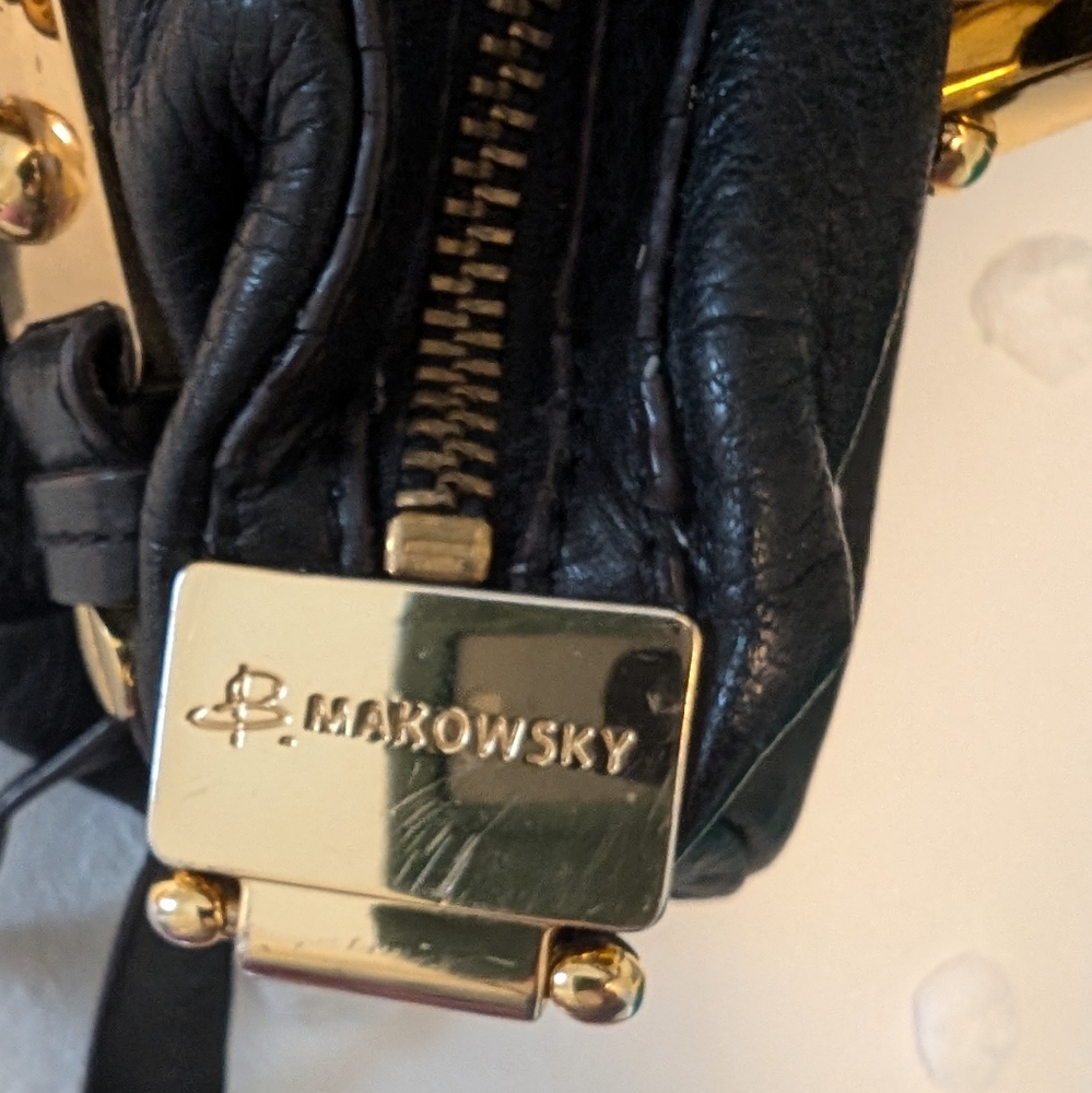B. Makowsky *vintage* Black Leather Shoulder Bag - Picture 8 of 12